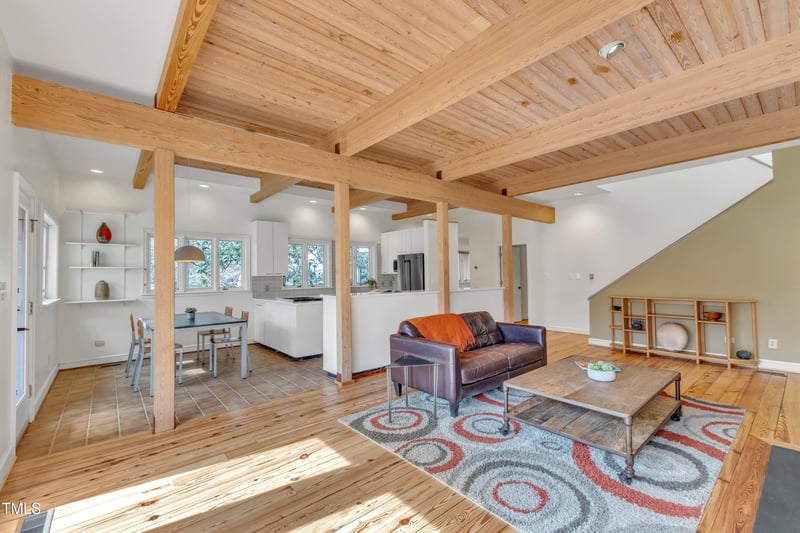 206 Spring Ln, Chapel Hill, NC 27514