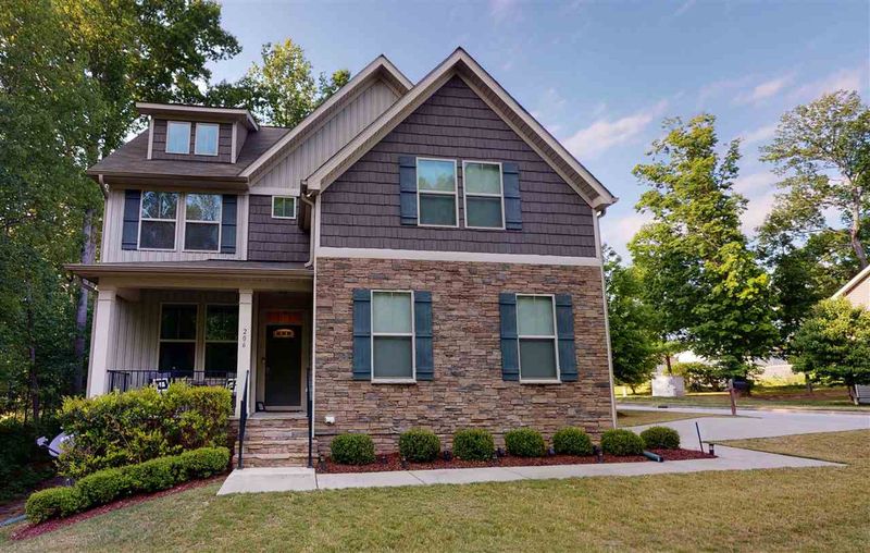 206 St Johns St, Knightdale, NC 27545