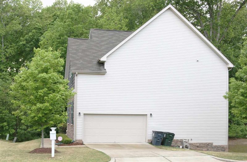 206 St Johns St, Knightdale, NC 27545
