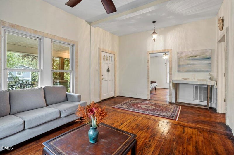 206 State St, Raleigh, NC 27601