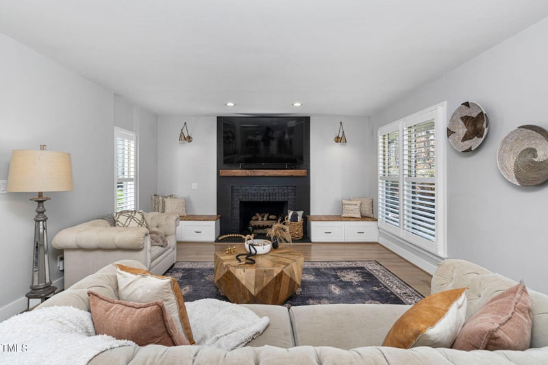 206 Torrey Pines Dr, Cary, NC 27513