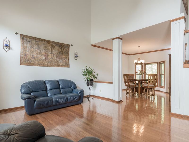 206 Trafalgar Ln, Cary, NC 27513