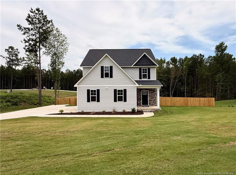 206 Uwharrie Way, Sanford, NC 27330