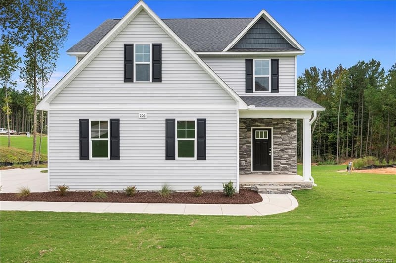 206 Uwharrie Way, Sanford, NC 27330