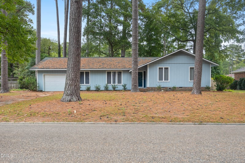 206 Viking Rd, Fayetteville, NC 28303