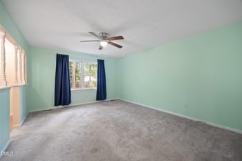 206 Viking Rd, Fayetteville, NC 28303