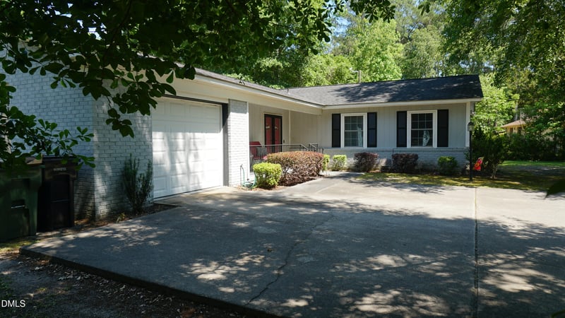 206 White Oak Rd, Goldsboro, NC 27534