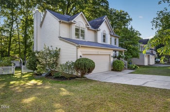 206 Windhover Dr, Chapel Hill, NC 27514
