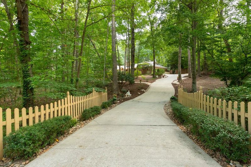 206 Winding Ridge Dr, Cary, NC 27518