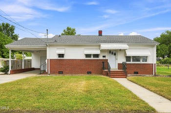 206 W Woodall St, Benson, NC 27504