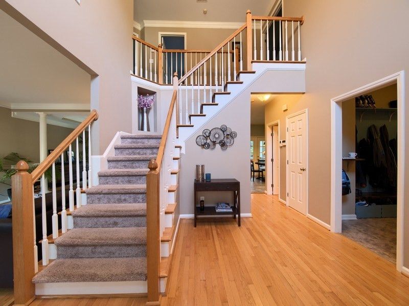 206 Yorkhill Dr, Cary, NC 27513