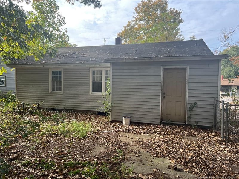 2062 Osceola Dr, Fayetteville, NC 28301