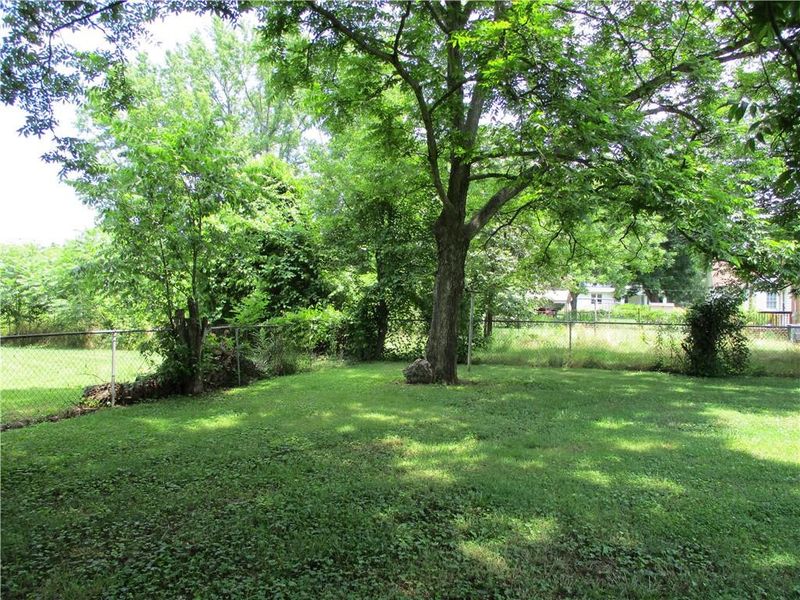 2065 Routh Rd, Burlington, NC 27217