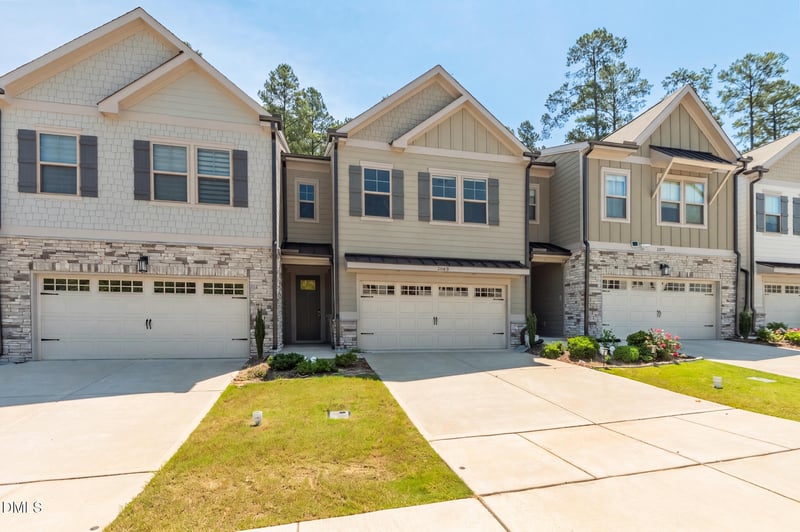 2069 Maggie Valley Dr, Apex, NC 27502