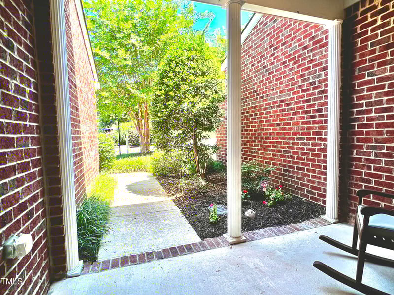 2069 White Pond Ct, Apex, NC 27523