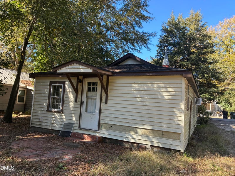 207 2nd St, Erwin, NC 28339