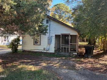 207 2nd St, Erwin, NC 28339