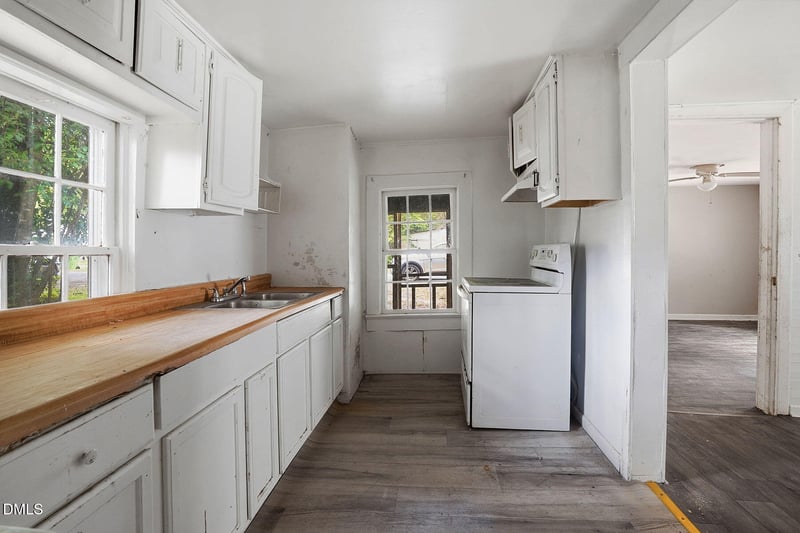 207 2nd St, Erwin, NC 28339