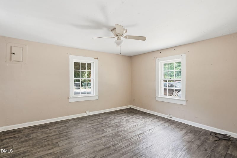 207 2nd St, Erwin, NC 28339