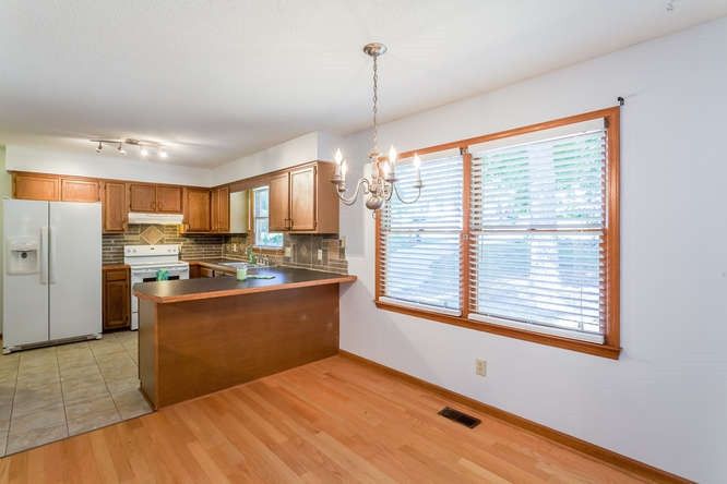 207 Artesian Dr, Garner, NC 27529
