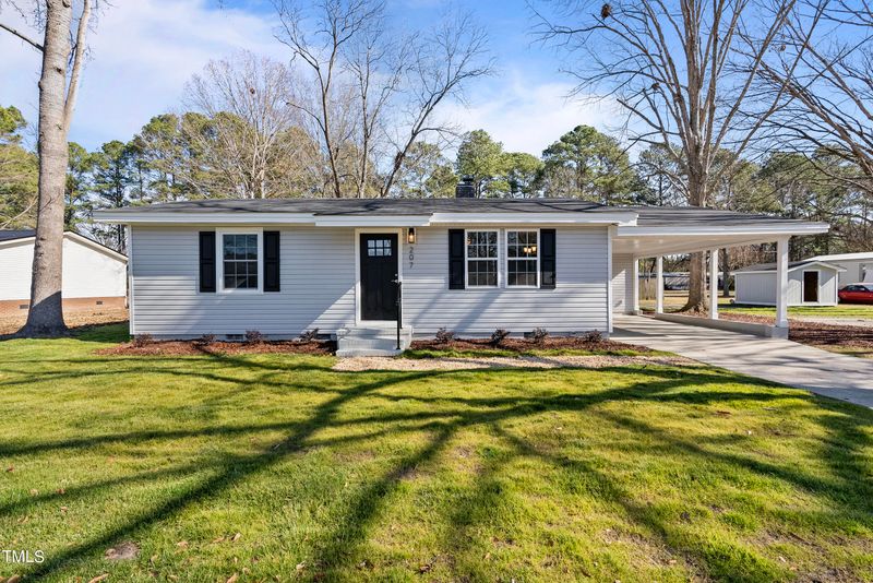 207 Austin St, Four Oaks, NC 27524
