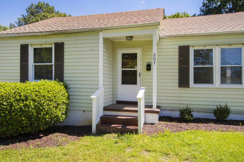 207 Baggett Ave, Raleigh, NC 27604