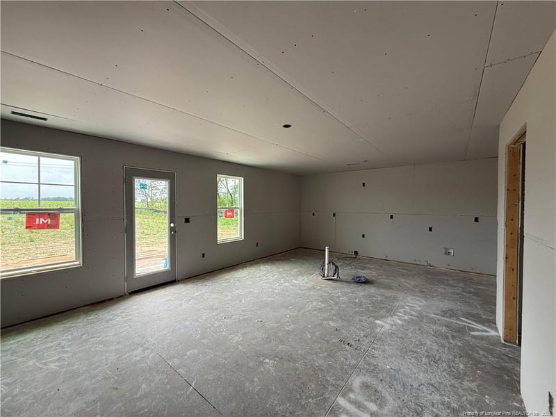 207 Baxley Dr, Dunn, NC 28334