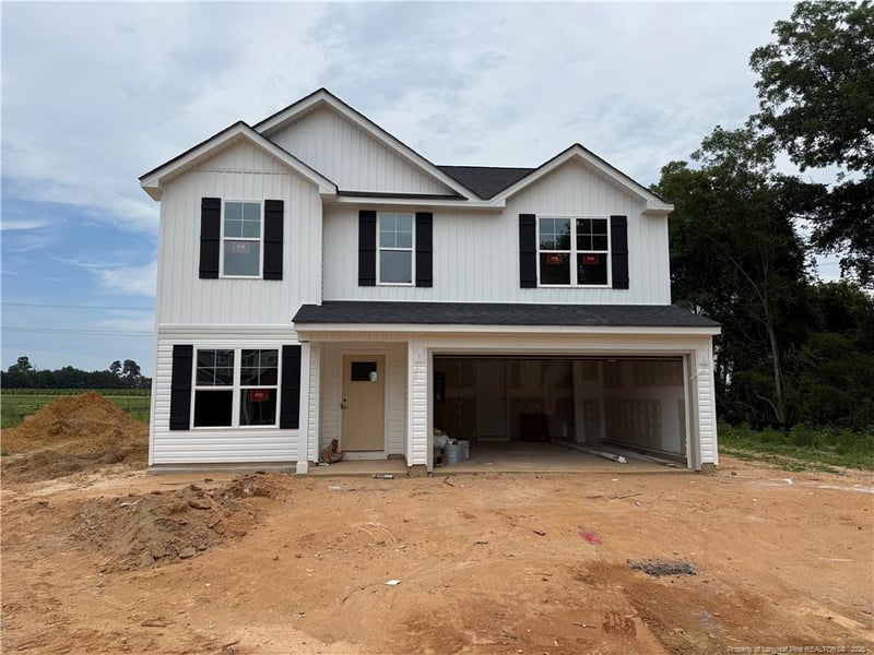 207 Baxley Dr, Dunn, NC 28334