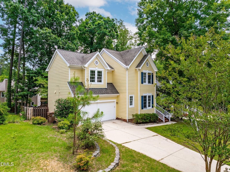 207 Bell Arthur Dr, Cary, NC 27519