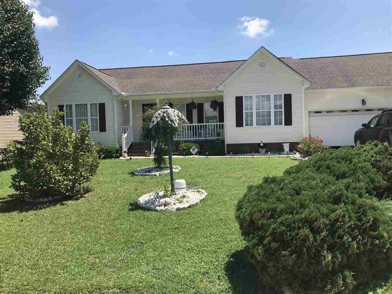 207 Bishop Ln, Dunn, NC 28334