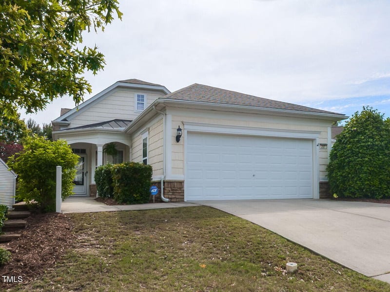 207 Callum Pl, Cary, NC 27519