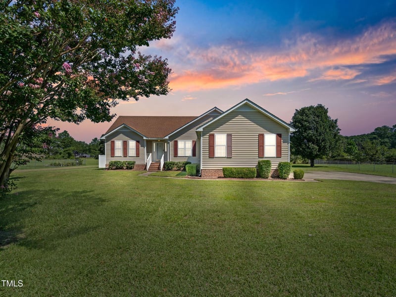 207 Camden Park Dr, Goldsboro, NC 27530