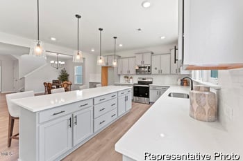 207 Curling Creek Dr, Clayton, NC 27527