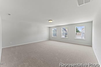 207 Curling Creek Dr, Clayton, NC 27527
