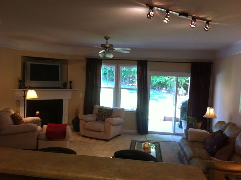 207 Deacons Ridge St, Wake Forest, NC 27587