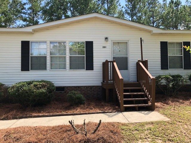 207 Deanne Ln, Coats, NC 27521