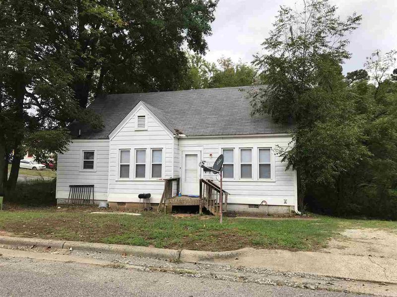 207 E Delafield Ave, Durham, NC 27704