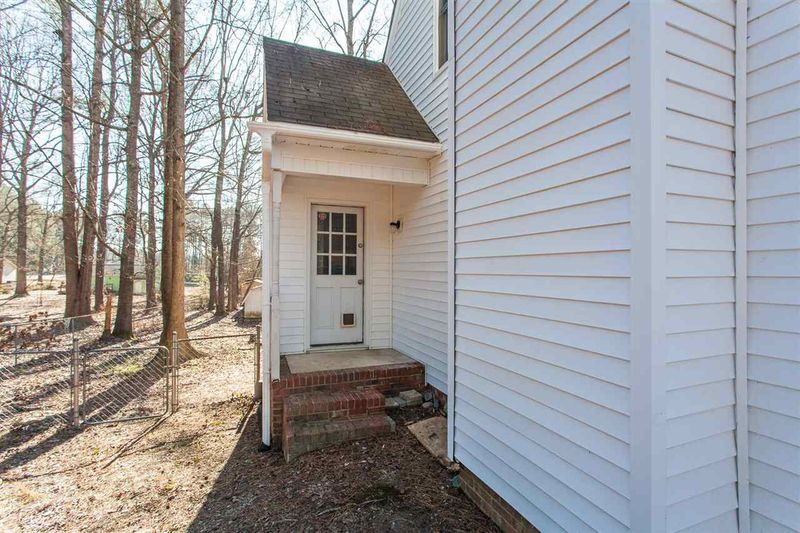 207 Dwelling Pl, Knightdale, NC 27545