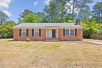 207 Englewood Dr, Rocky Mount, NC 27804