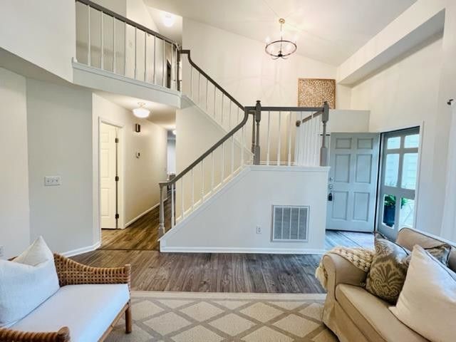 207 Excalibur Ct, Cary, NC 27513