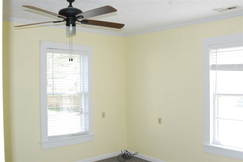 207 E F St, Erwin, NC 28339