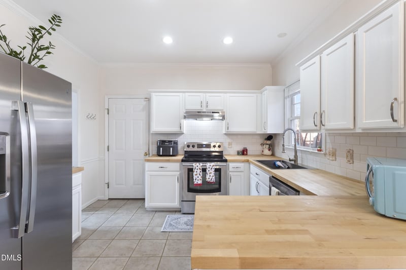 207 Forest Run Pl, Cary, NC 27518