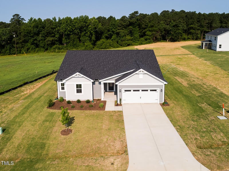 207 Golfview Ave, Benson, NC 27504