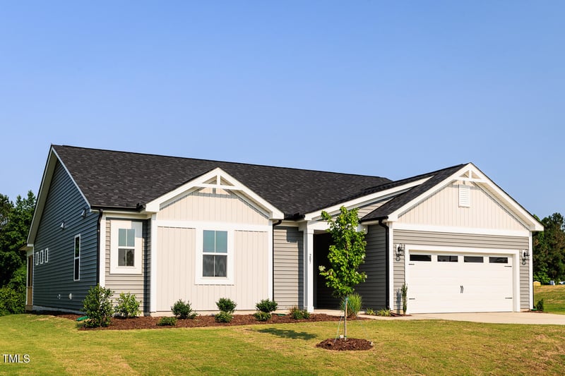 207 Golfview Ave, Benson, NC 27504