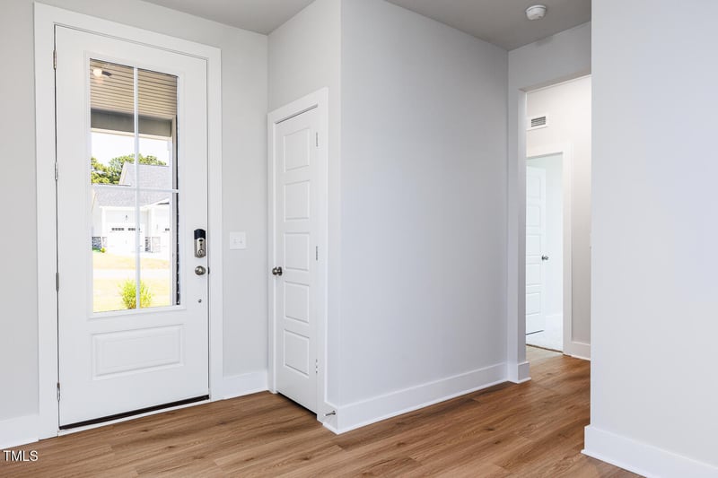 207 Golfview Ave, Benson, NC 27504