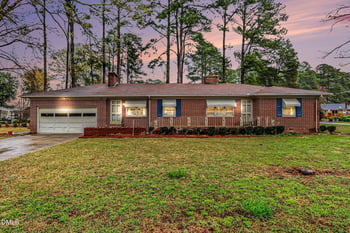 207 Griswold St, Selma, NC 27576