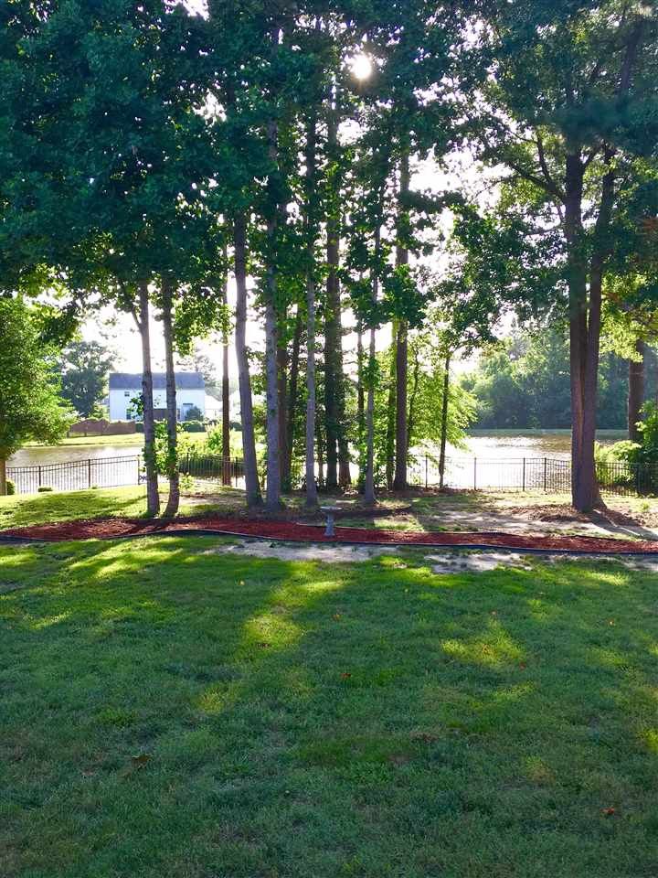 207 Hampton Lake Dr, Rolesville, NC 27571