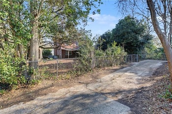 207 Hillcrest Ave, Fayetteville, NC 28305