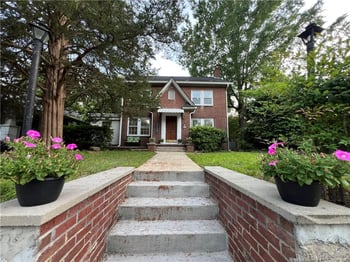 207 Hillcrest Ave, Fayetteville, NC 28305