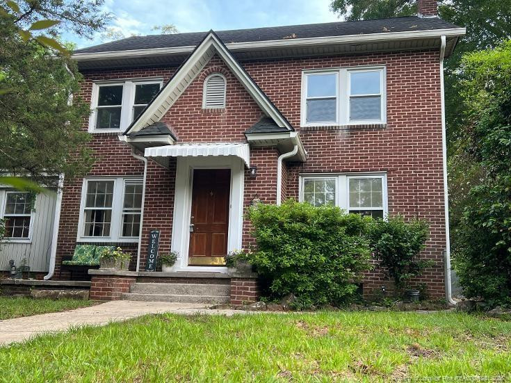 207 Hillcrest Ave, Fayetteville, NC 28305